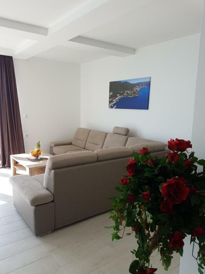 Villa Isabela Ічичі Екстер'єр фото